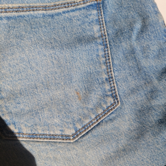 Universal Thread Jean Shorts - Picture 3 of 4